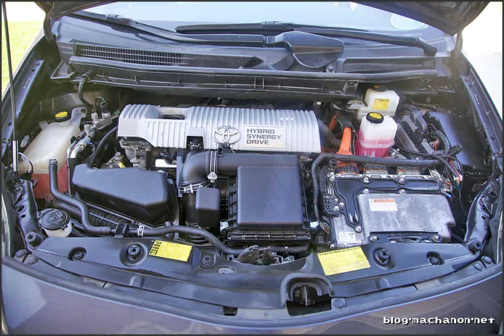 DIY How to Wash and Clean Your Engine Bay » Balancing Act